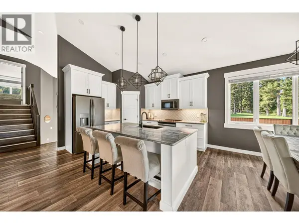 2141 Whiskey Jack Drive, Sparwood, BC V0B2G2