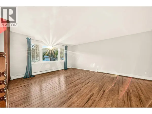 407 Maple Street, Sparwood, BC V0B2G0