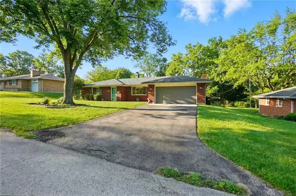 320 Witherby Drive, Kettering, OH 45429