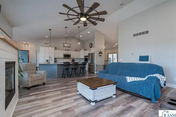 301 NW 7th Street, New Richland, MN 56072