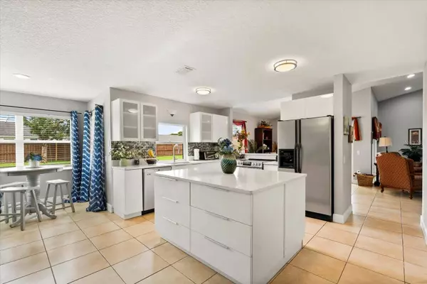 6032 CRYSTAL VIEW DR, Orlando, FL 32819