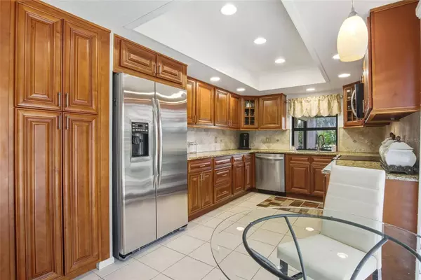 7203 WOODVILLE CRES, Orlando, FL 32819