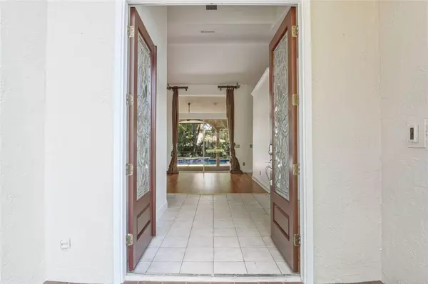 7725 APPLE TREE CIR, Orlando, FL 32819