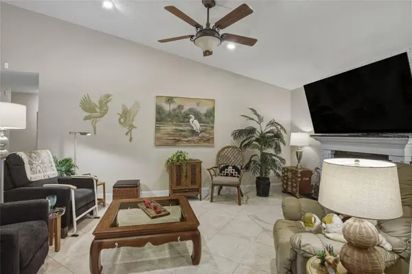 6334 OAK MEADOW BND, Orlando, FL 32819