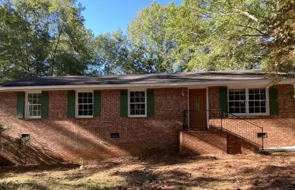 547 Green St, Monroe, GA 30655-1850