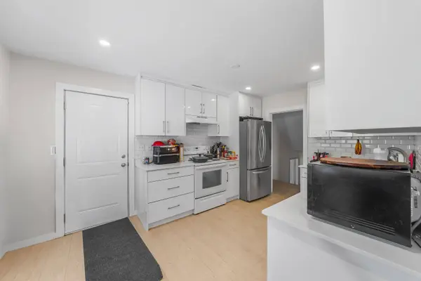 12336 Laity ST, Maple Ridge, BC V2X 5B3