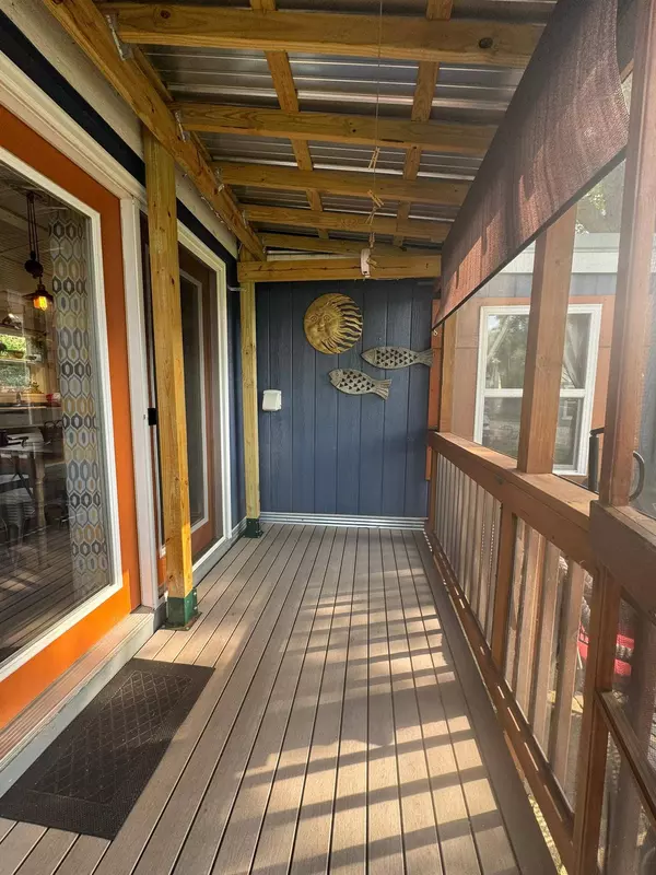 100 Southhaven DR, Mankato, MN 56001