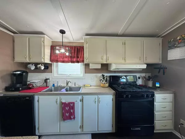 102 Southhaven DR, Mankato, MN 56001