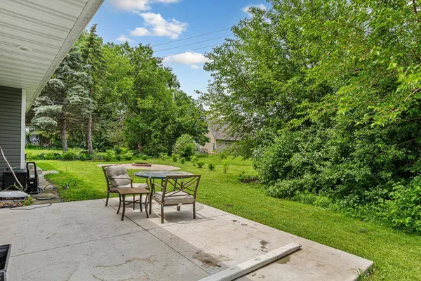 340 N Belmont DR, Mankato, MN 56001