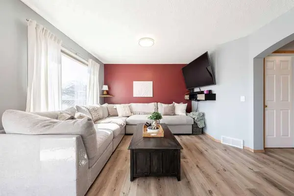 27 Coverton Mews NE, Calgary, AB T3K 4R6