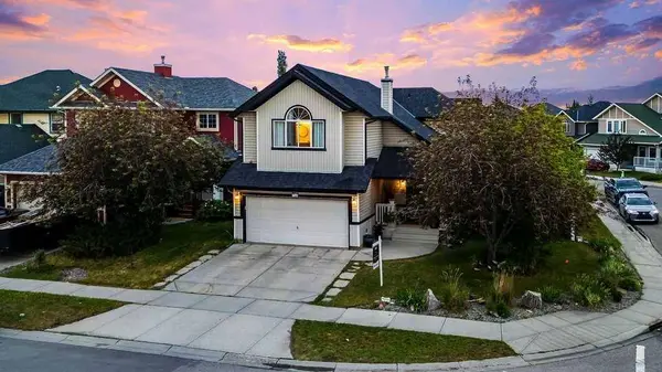 1140 bayside AVE SW, Airdrie, AB T4B2X3