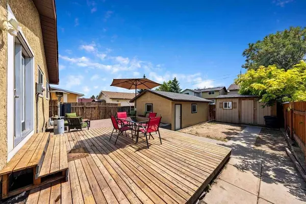 71 Falwood PL NE, Calgary, AB T3J 1B4