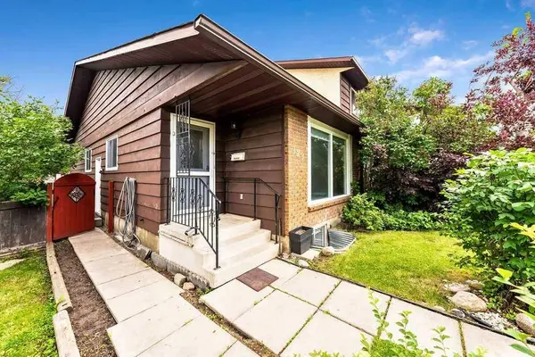 123 Whiteridge PL NE, Calgary, AB T1Y4K2