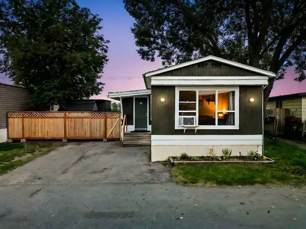 109 Sunset WAY NE, High River, AB T1V1J4