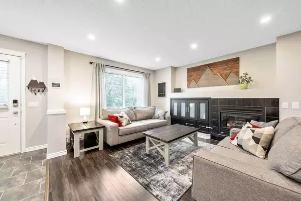 301 tuscany DR NW, Calgary, AB T3L2H9