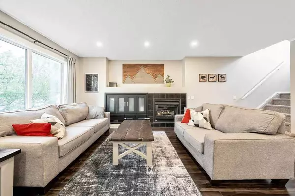 301 tuscany DR NW, Calgary, AB T3L2H9