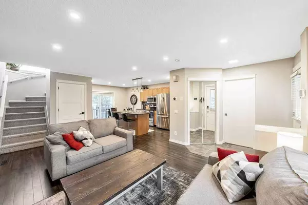 301 tuscany DR NW, Calgary, AB T3L2H9