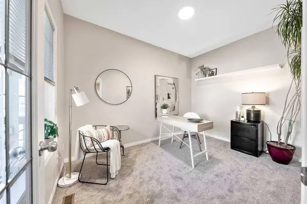 1038 Ranch RD, Okotoks, AB T1S 0E4