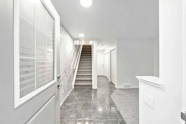 708 Evansridge Common NW, Calgary, AB T3P0P3