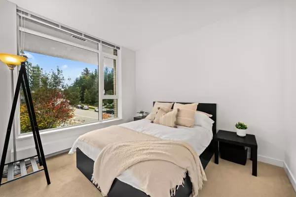 8850 University CRES #207, Burnaby, BC V5A 0C8