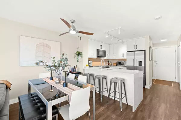 124 W 3rd ST #410, North Vancouver, BC V7M 1E8