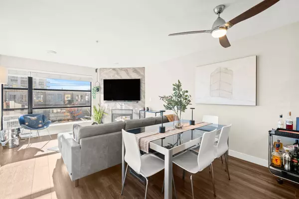 124 W 3rd ST #410, North Vancouver, BC V7M 1E8