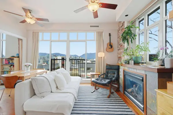 2515 Ontario ST #210, Vancouver, BC V5T 4V4