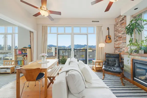 2515 Ontario ST #210, Vancouver, BC V5T 4V4