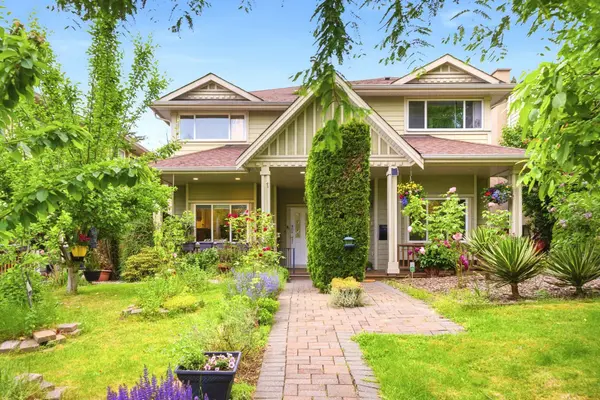 562 W Keith RD, North Vancouver, BC V7M 1M4