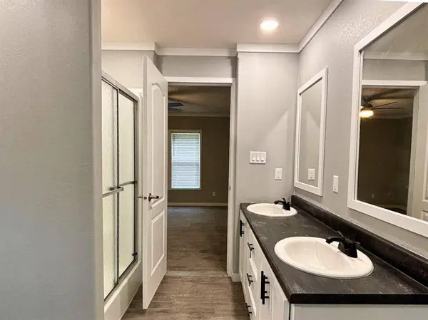 115 S VIDIA WAY, Kerens, TX 75144