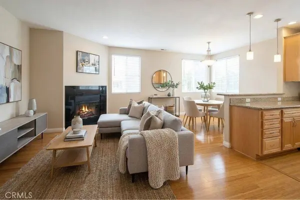5430 Bellingham AVE #104, Valley Village, CA 91607