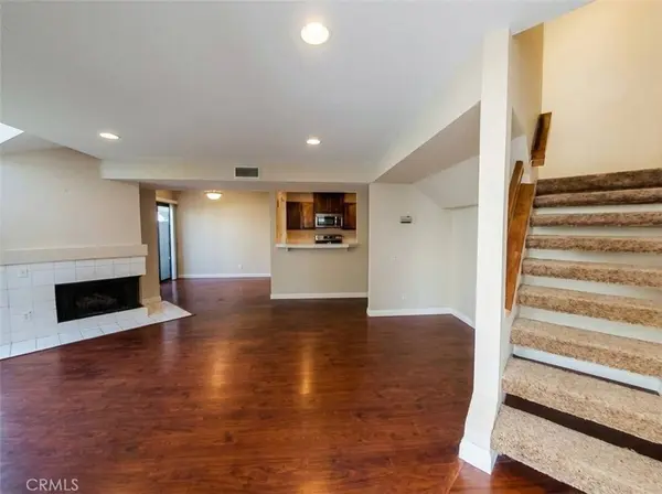 1143 Tivoli LN #108, Simi Valley, CA 93065