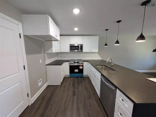 210 WESTWOOD DRIVE, Burkburnett, TX 76354