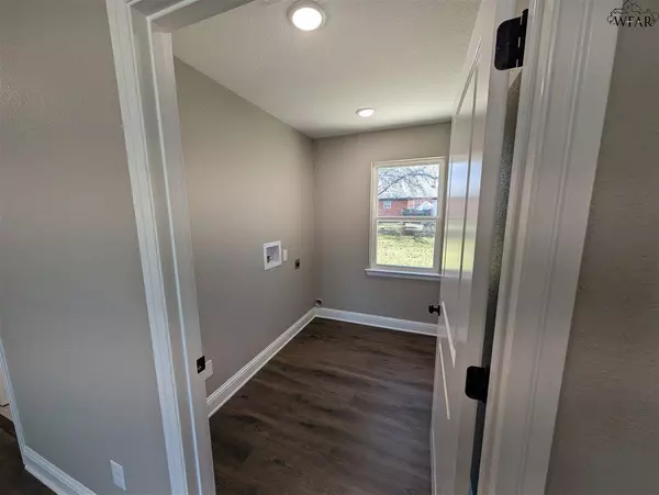 210 WESTWOOD DRIVE, Burkburnett, TX 76354