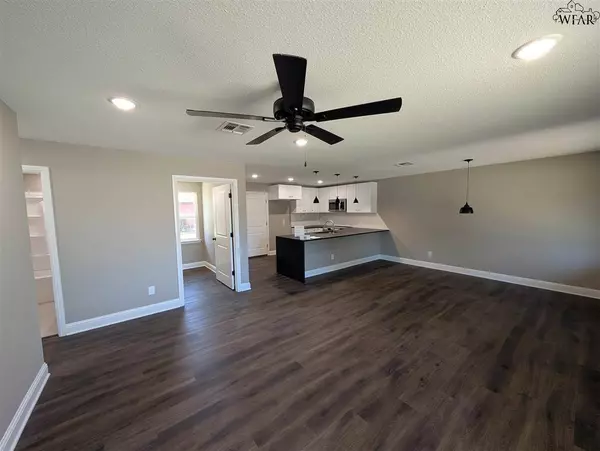 210 WESTWOOD DRIVE, Burkburnett, TX 76354