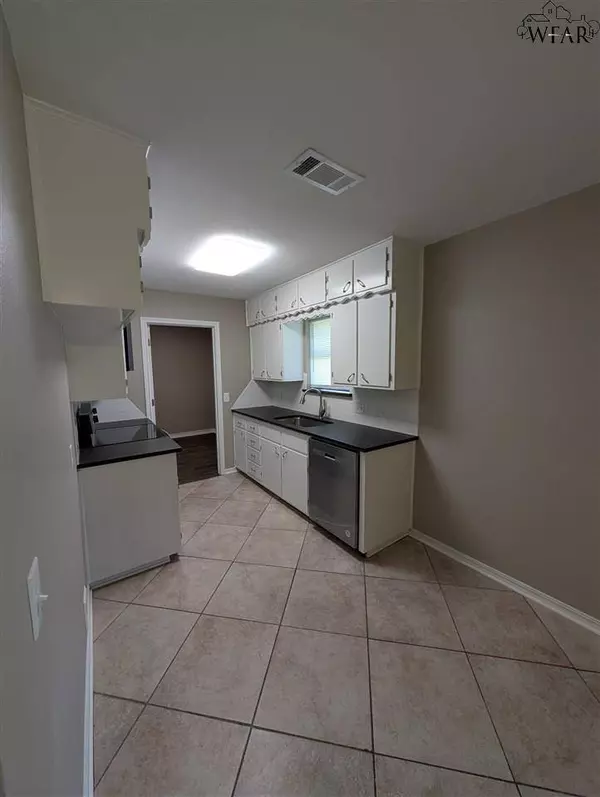 1314 MONTGOMERY STREET, Wichita Falls, TX 76302