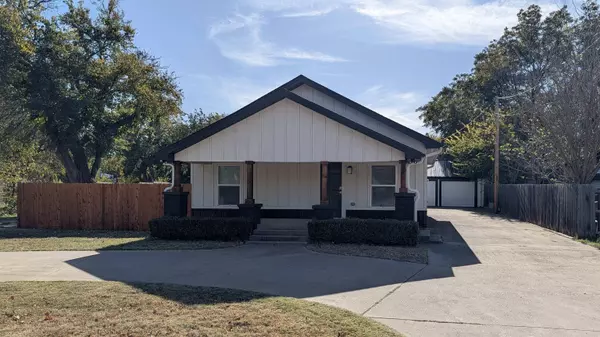 800 SHEPPARD ROAD, Burkburnett, TX 76354