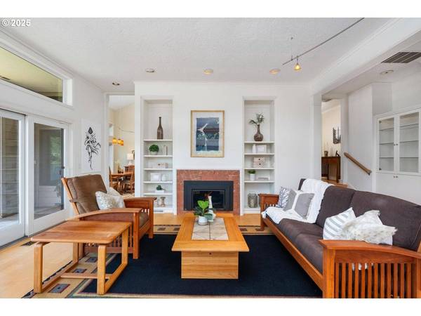 318 SE SPOKANE ST, Portland, OR 97202