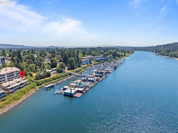 318 SE SPOKANE ST, Portland, OR 97202