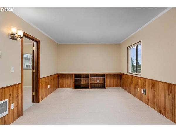 12406 SE FULLER RD, Milwaukie, OR 97222