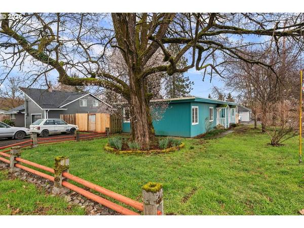 12406 SE FULLER RD, Milwaukie, OR 97222