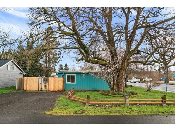 12406 SE FULLER RD, Milwaukie, OR 97222