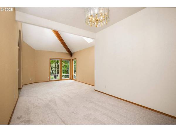 4240 SE JENNIFER CT, Troutdale, OR 97060