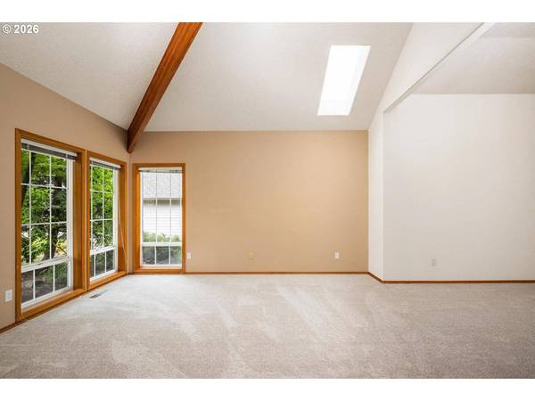 4240 SE JENNIFER CT, Troutdale, OR 97060