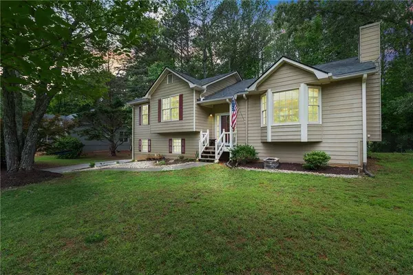 685 Maplelake DR, Acworth, GA 30101