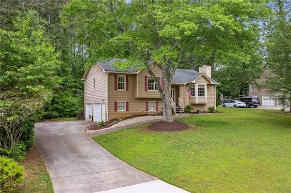 685 Maplelake DR, Acworth, GA 30101