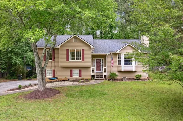 685 Maplelake DR, Acworth, GA 30101