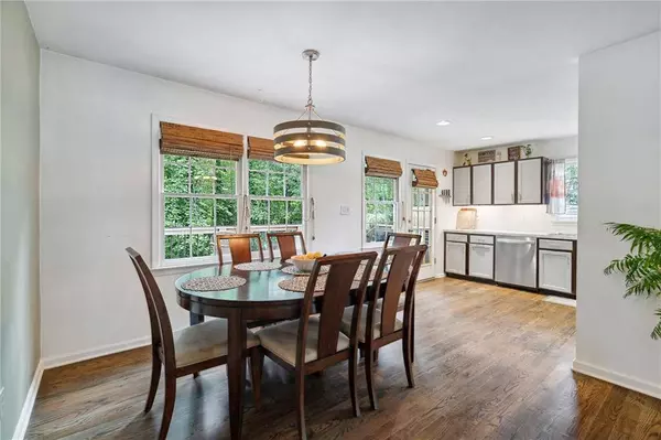 685 Maplelake DR, Acworth, GA 30101