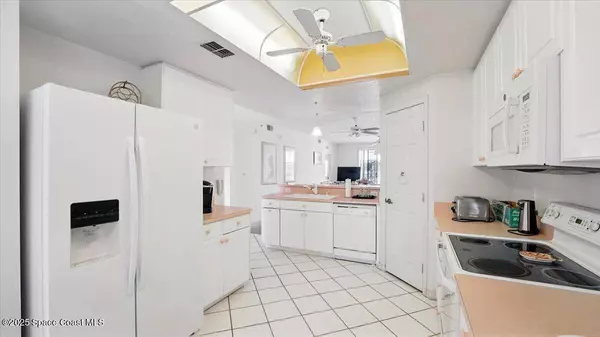 606 Shorewood DR #504, Cape Canaveral, FL 32920