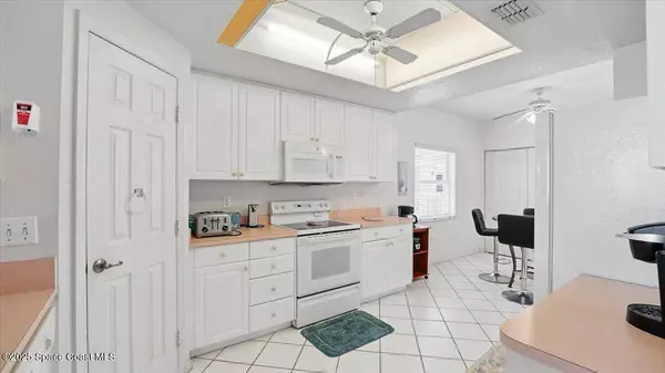 606 Shorewood DR #504, Cape Canaveral, FL 32920